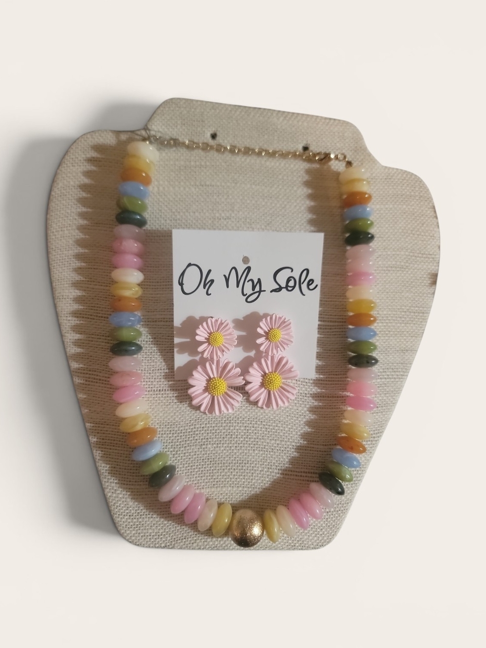 Pastel Beaded Necklace with Pink Daisy Earrings